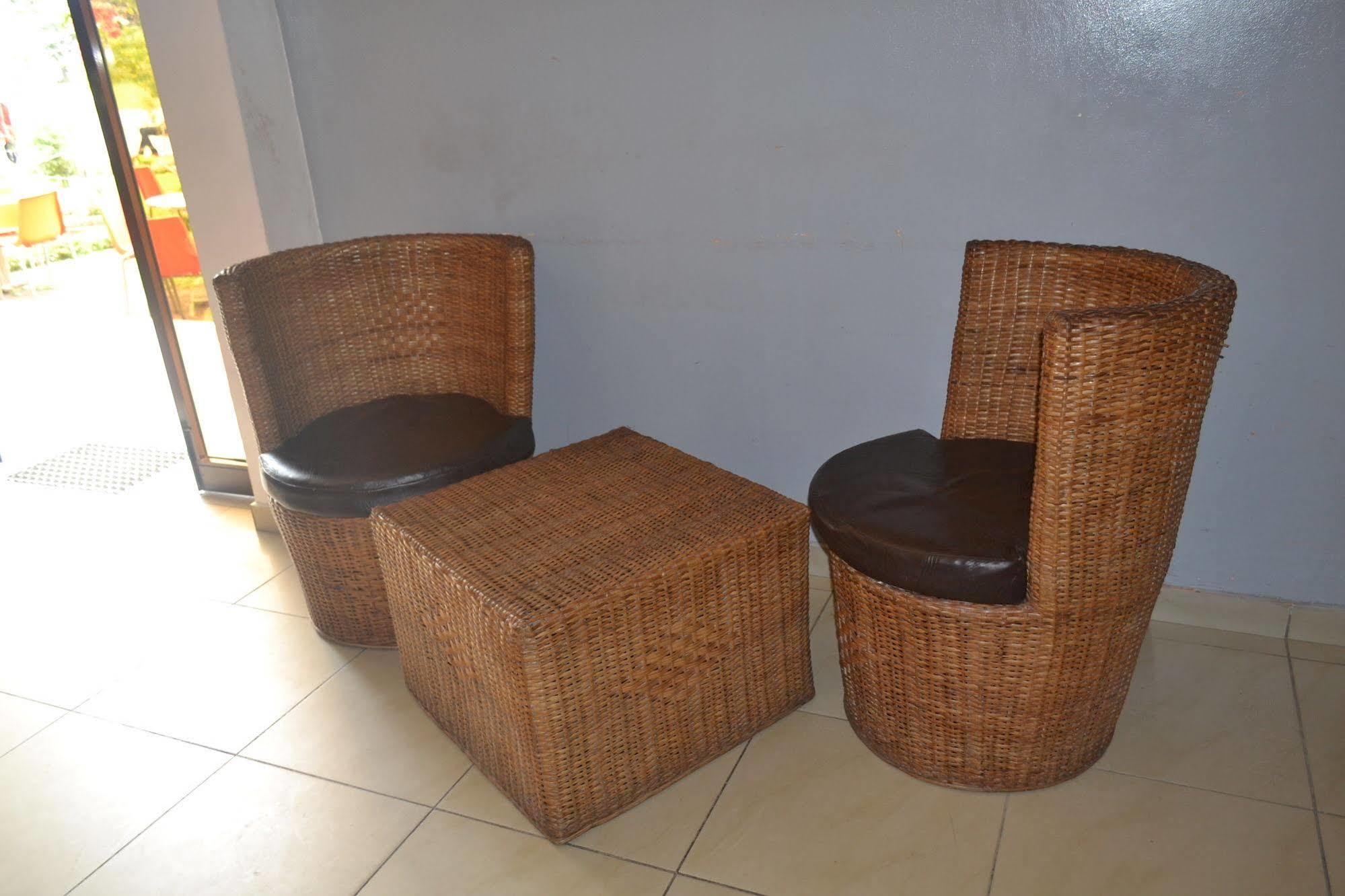 Denver Plaza Hotel Douala Kültér fotó