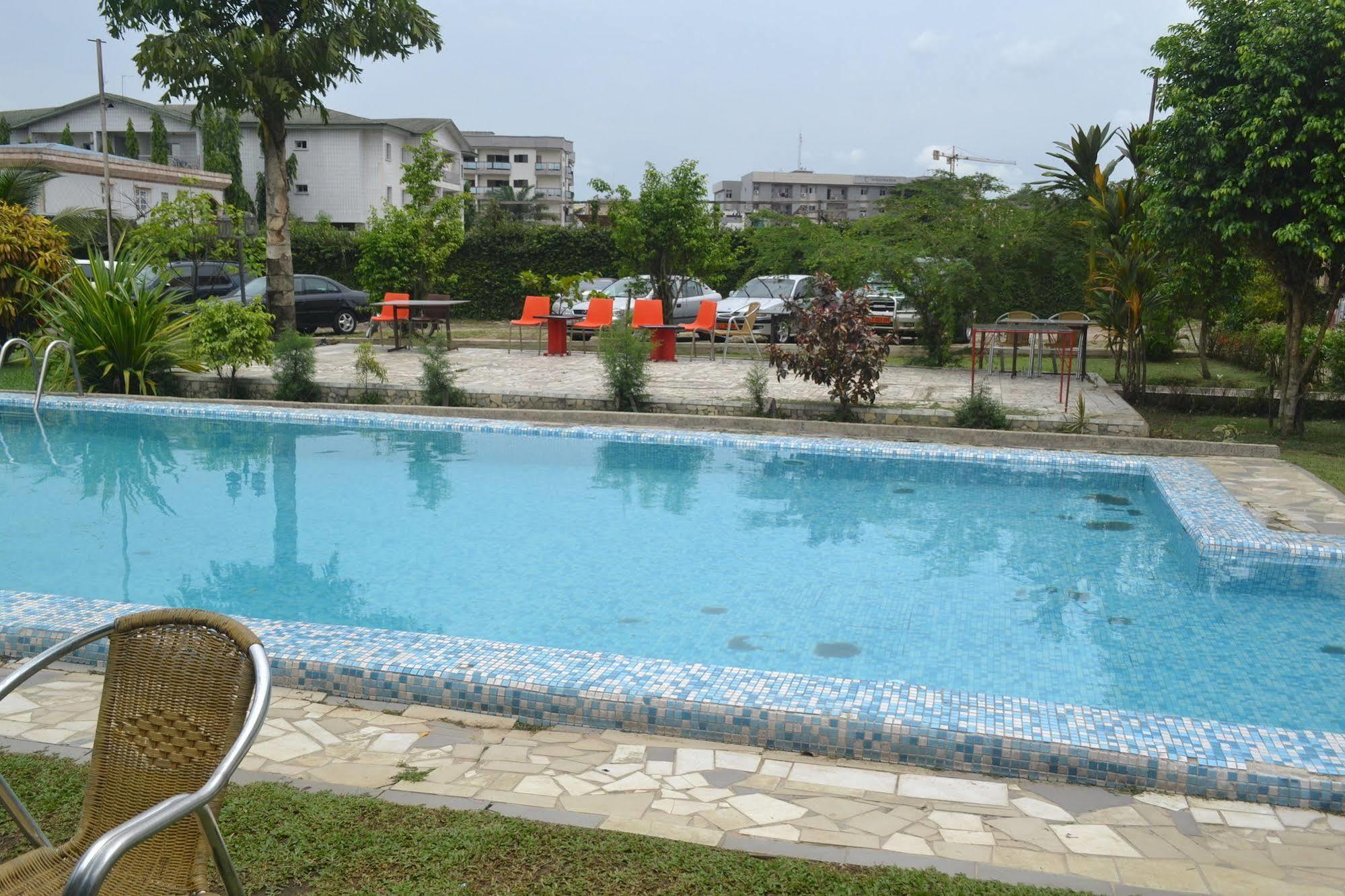 Denver Plaza Hotel Douala Kültér fotó